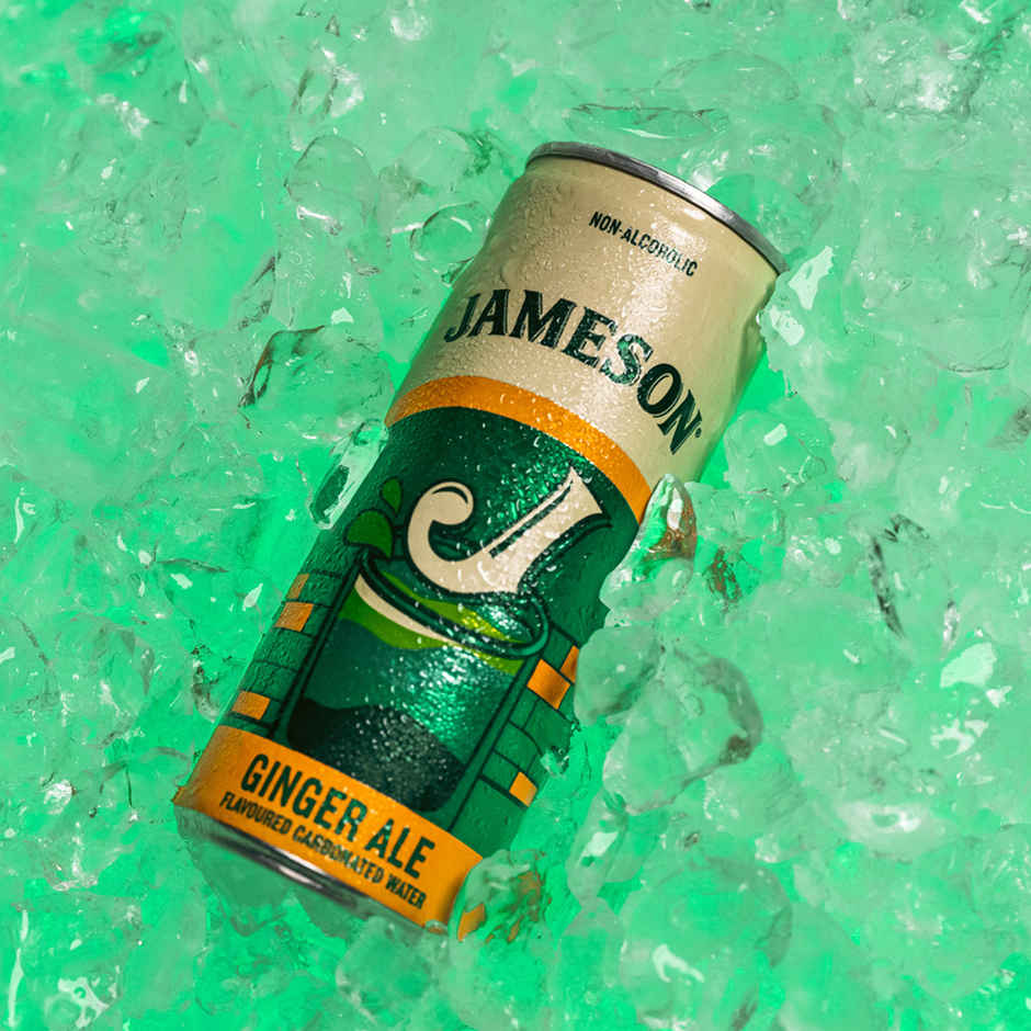 Dr. Cubes Ice Cubes (1kg) & Jameson Ginger Ale (250ml) Combo